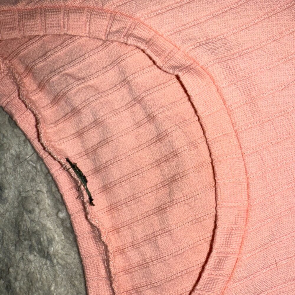 Pastel Pink Ribbed Crop Top Lettuce Leaf Size Medium - Picture 7 of 8